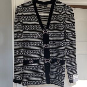 St John Evening Black and White Long Skirt Suit Size 2 Side Slit Mint Condition